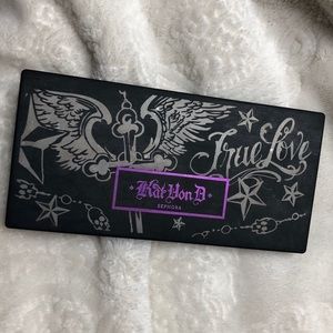 Kat Von D Pure Romance eyeshadow palette
